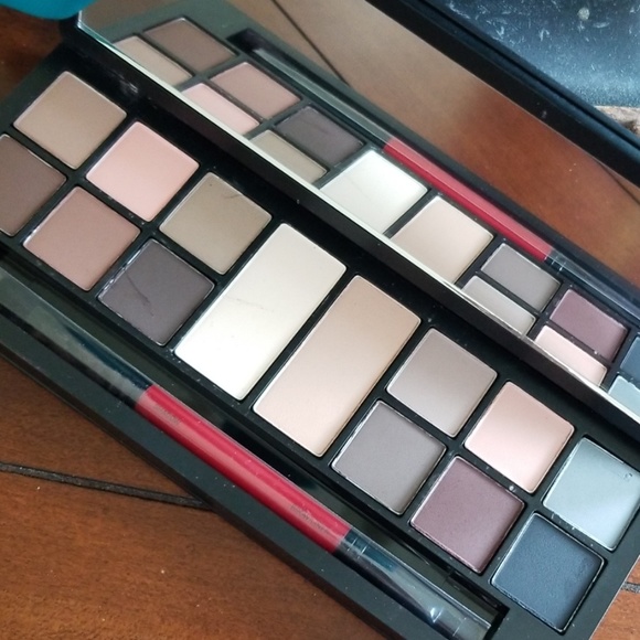 Smashbox Other - SMASHBOX 👀 MATTE EYES